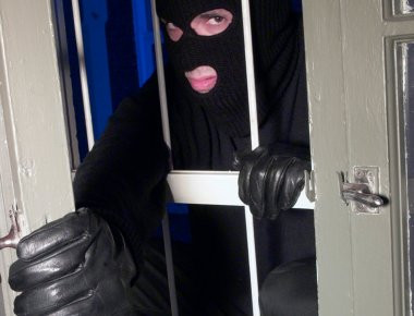 Kυνήγι Γεωργιανών ληστών με αστυνομικούς στις ταράτσες του Φαλήρου - Έπεσε από τον 7ο και σκοτώθηκε Γεωργιανός μαφιόζος!